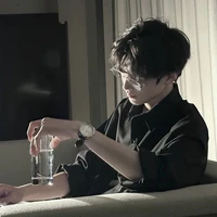 HoàngVương Minh(ba em)