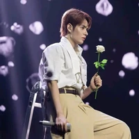 Phan Nhật Đức Hoàng(Dillan Hoàng Phan)