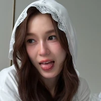 Love Pattranite Limpatiyakorn / em /