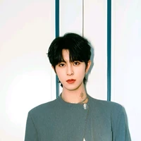 KHÂU ĐỈNH KIỆT