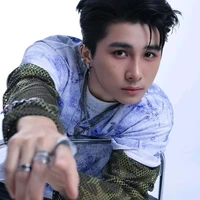 Hắn - Lê Hồng Sơn