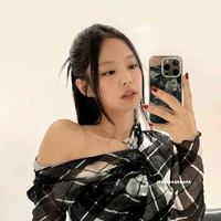 Jennie Kim- Em
