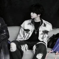 Trần Dịch Hằng - Hắn