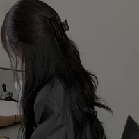 Nguyễn Hoàng Mỹ( mẹ của em)