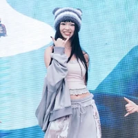 Nguyễn Lê Ngọc Ánh Sáng_Ánh Sáng Aza