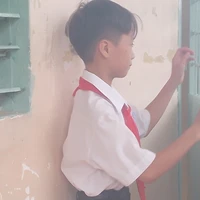 NGƯỜI DẪN CHUYỆN