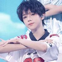 Vương Lỗ Kiệt_nhỏ