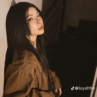 Trần Thảo Linh(cô)