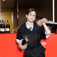 Châu Tuyết Vân-vân