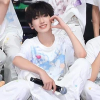 Tả Kỳ Hàm - Lúc nhỏ