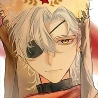 Hitomi Akuna/Shadow (Cộng Sản)