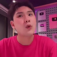 quản lý của Quang hùng