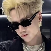 Lê Quang Hùng-Phone