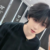 Dương Bác Văn/BoWen_anh