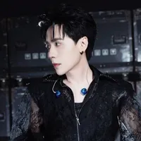 Quang Hùng