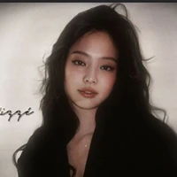 Kim Jennie (Em)