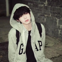 Trần Dịch Hằng-anh