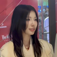 Trần Thảo Linh-LyHan (cô)