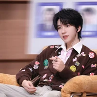 Hạ Tuấn Lâm (H)