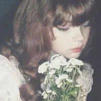 Evelyn Heltern/Elyn