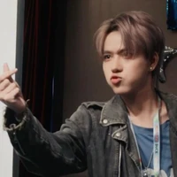 Nam Sơn ( 6 chủi 💘💘 )