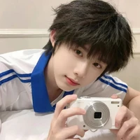 Tuấn "mít ướt"