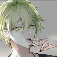 itsumi(đứa hay bên vực lina)