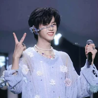 Trương Hàm Thụy _ em 