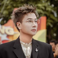 Hoàng Kim Long.*ʟᴏᴜ ʜᴏᴀ̀ɴɢ