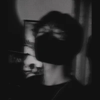 ？？？(nữ)