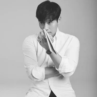 | Hwang In-Ho |