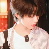 Trần dịch hằng _"anh