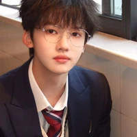 trương dịch nhiên_" hắn ta