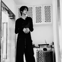 Vương Lỗ Kiệt_gã.