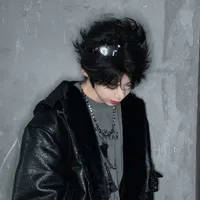 Trần Dịch Hằng(hắn)