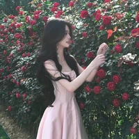 Cung Bích Diệp Linh(mẹ nu9 hồi trẻ)