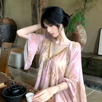 Lam Kim Ngọc Khuê (bà ngoại nu9 hồi trẻ)