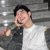 Hùng Hoàng Huỳnh *22