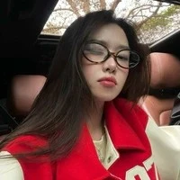 Trần Hoàng Phương Lan [ Chị cả Cô ]