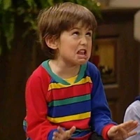 Nhân vật bí ẩn