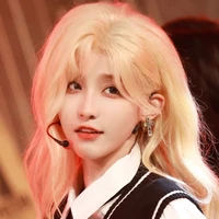 Vương Hiểu Giai - bạn nàng