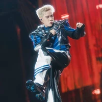 Quang Hung MadterD - LQH