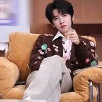 Hạ Tuấn  Lâm
