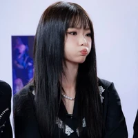 Nguyễn Lê Ngọc Ánh Sáng • Ánh Sáng Aza⁰⁶