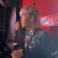 nhỏ này simp mthang