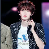 Tống Á Hiên 🐬