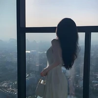 mẹ anh