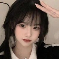 Trần Thảo Linh ( cô )