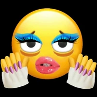 t/g sờ lay sau mẹ Kiều