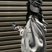 Nhậm Tuyết Vân - V